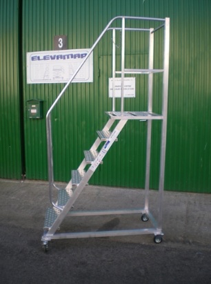 Escalera soldada aluminio para cementerios
